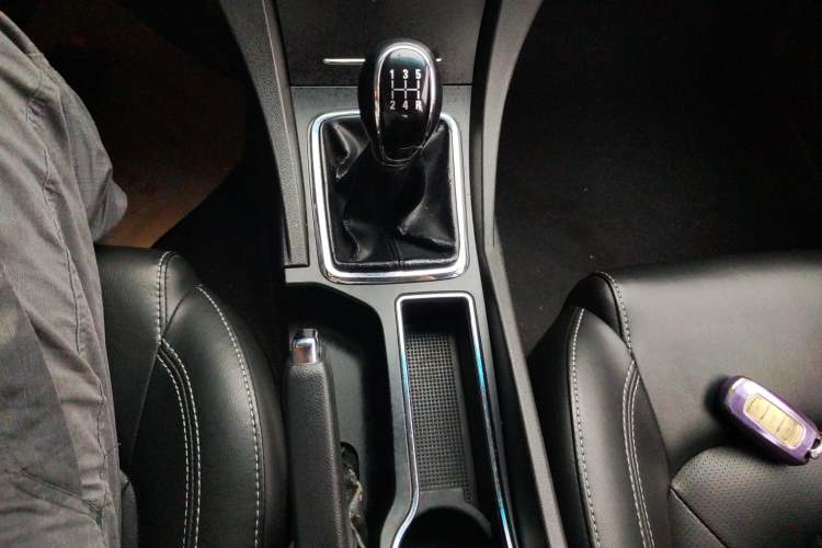 Used Geely Auto Emgrand 2016 Sedan 1.5L Manual Upward Edition Gear Lever