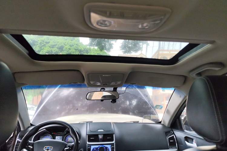 Used Geely Auto Emgrand 2016 Sedan 1.5L CVT Upward Version Headliner