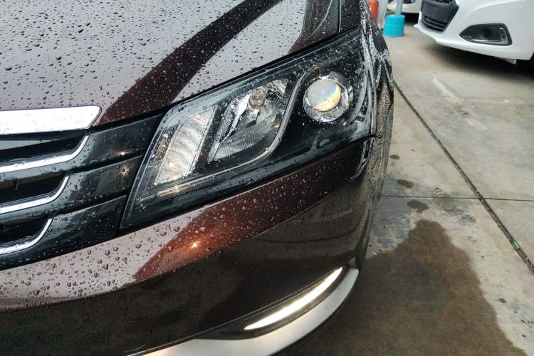 Used Geely Auto Emgrand 2016 Sedan 1.5L Manual Upward Edition Left Front Headlight