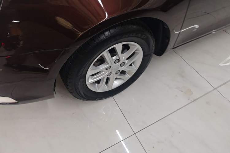 Used Geely Auto Emgrand 2016 Sedan 1.5L Manual Luxury Model Left Front Wheel Hub