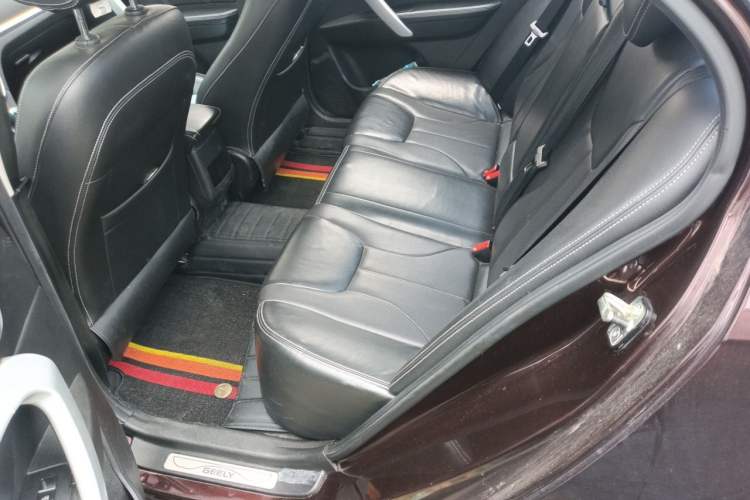 Used Geely Auto Emgrand 2016 Sedan 1.3T Manual Upward Edition Left Rear Seat