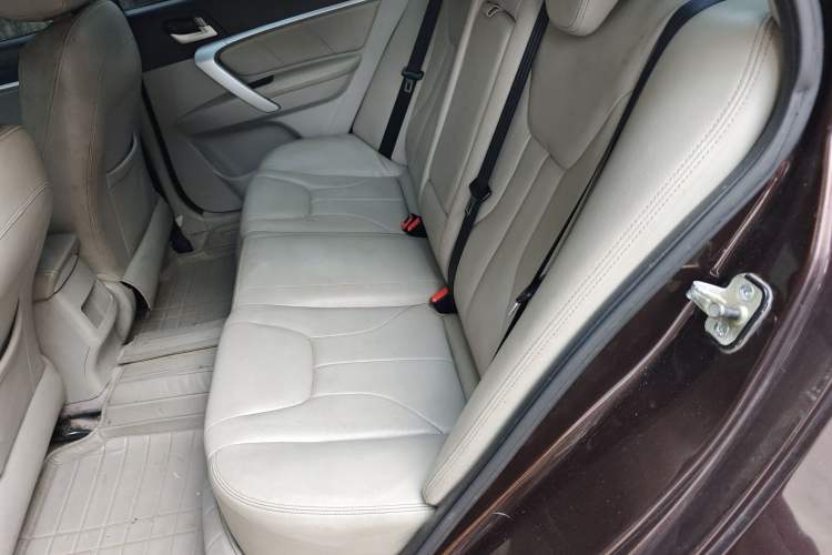 Used Geely Auto Emgrand 2016 Sedan 1.5L CVT Luxury Model Left Rear Seat