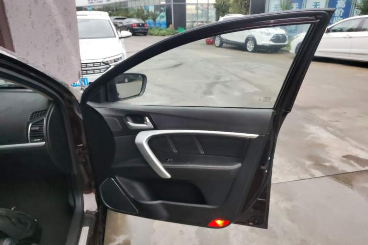Used Geely Auto Emgrand 2016 Sedan 1.5L Manual Upward Edition Right Front Door Interior