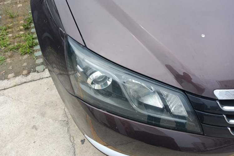 Used Geely Auto Emgrand 2016 Sedan 1.3T Manual Upward Edition Right Front Headlight