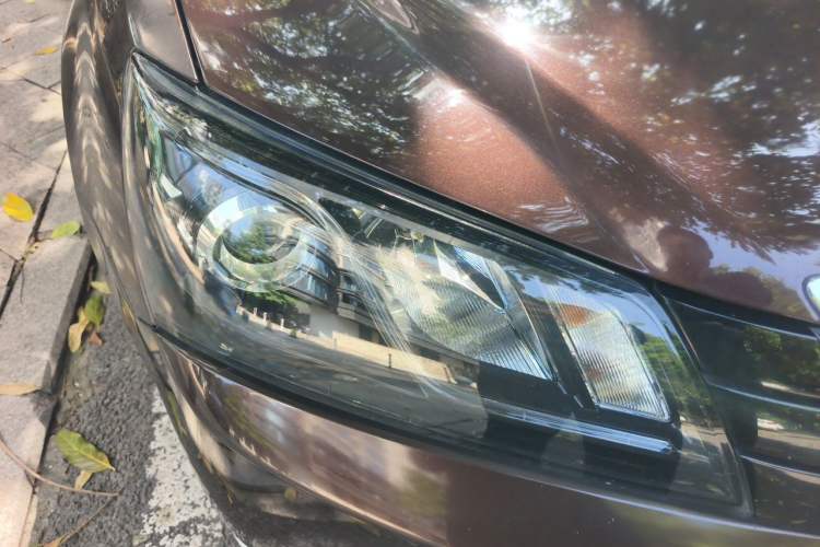 Used Geely Auto Emgrand 2016 Sedan 1.5L Manual Luxury Model Right Front Headlight