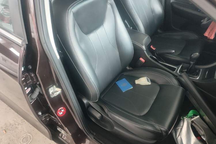 Used Geely Auto Emgrand 2016 Sedan 1.5L Manual Upward Edition Right Front Seat