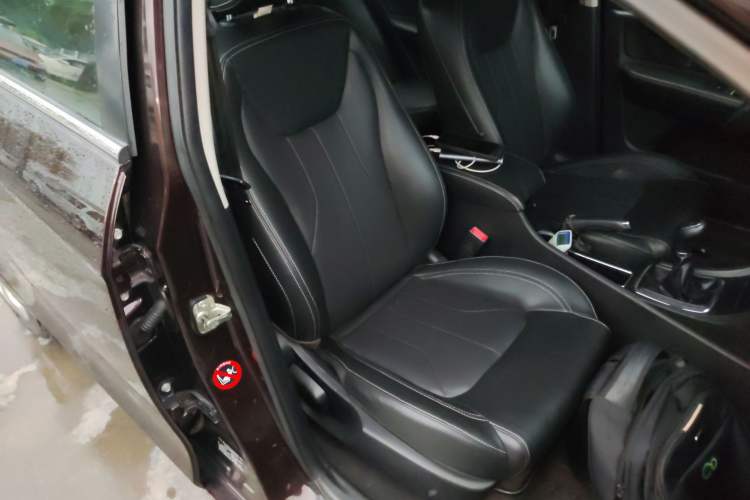 Used Geely Auto Emgrand 2016 Sedan 1.5L Manual Upward Edition Right Front Seat