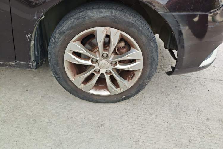 Used Geely Auto Emgrand 2016 Sedan 1.5L CVT Upward Version Right Front Wheel Hub