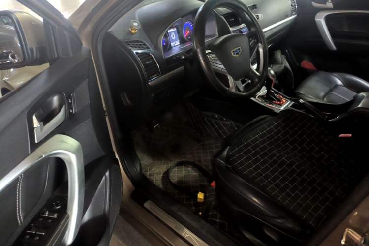 Used Geely Auto Emgrand 2016 Sedan 1.5L CVT Upward Version Driver Seat