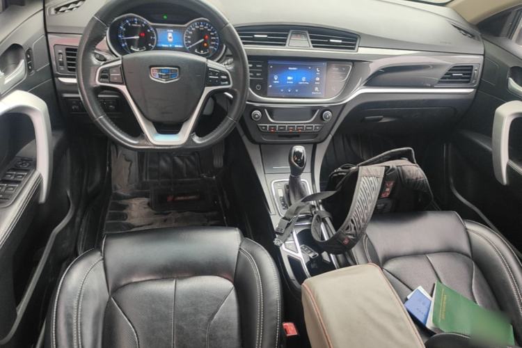 Used Geely Auto Emgrand 2016 Sedan 1.5L CVT Upward Version Center Console