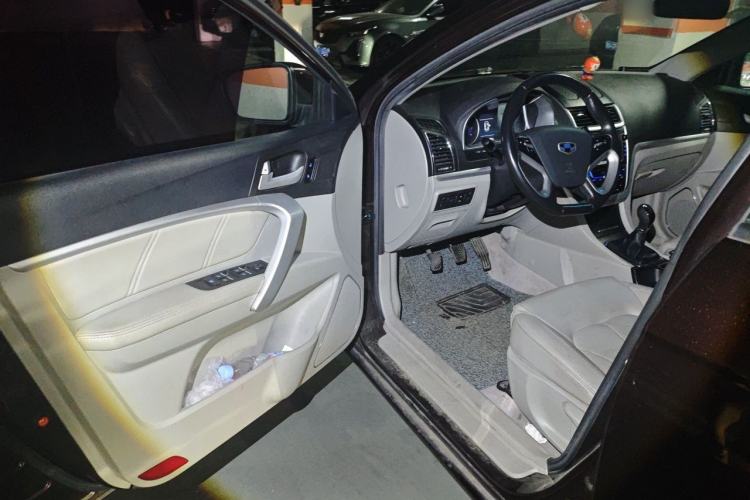 Used Geely Auto Emgrand 2016 Sedan 1.5L Manual Luxury Model Driver Seat