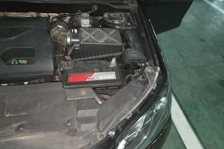 Used Geely Auto Emgrand 2016 Sedan 1.3T CVT Upward Edition Engine Bay Left