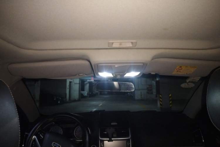 Used Geely Auto Emgrand 2016 Sedan 1.5L Manual Upward Edition Headliner