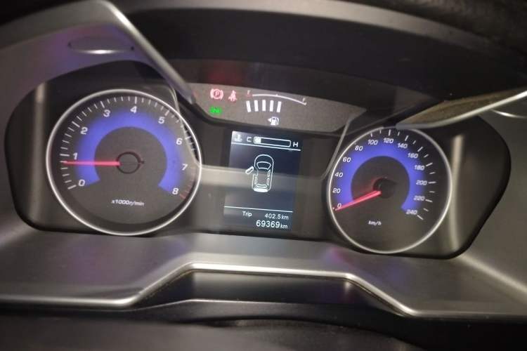 Used Geely Auto Emgrand 2016 Sedan 1.5L Manual Upward Edition Instrument Cluster