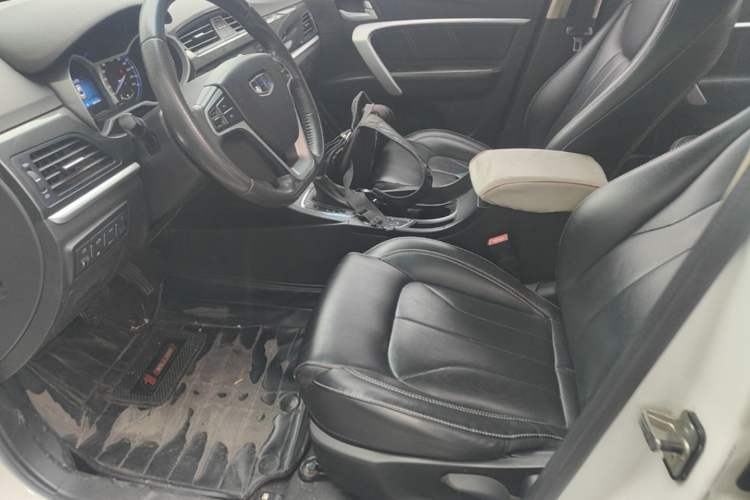 Used Geely Auto Emgrand 2016 Sedan 1.5L CVT Upward Version Left Front Seat