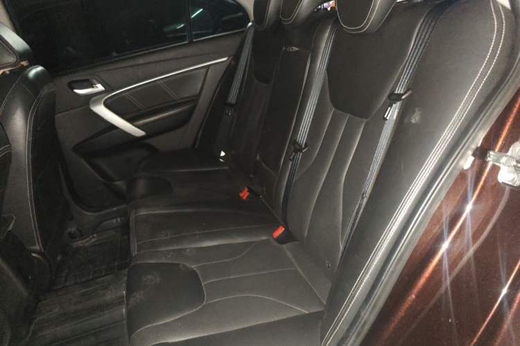 Used Geely Auto Emgrand 2016 Sedan 1.5L Manual Upward Edition Left Rear Seat