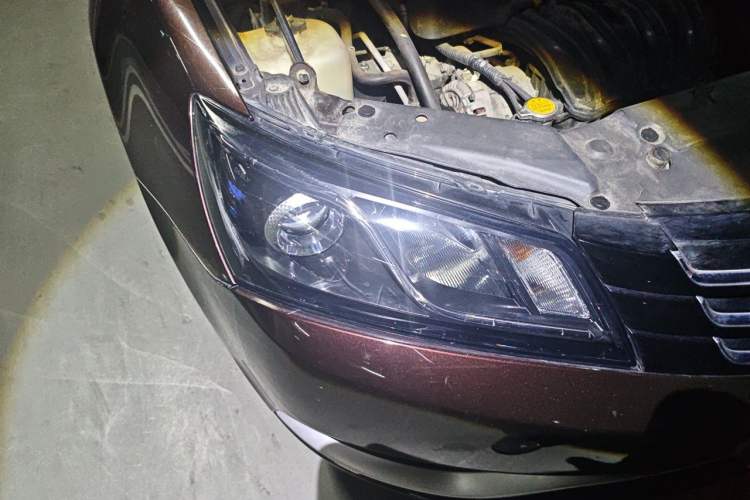 Used Geely Auto Emgrand 2016 Sedan 1.5L Manual Luxury Model Right Front Headlight