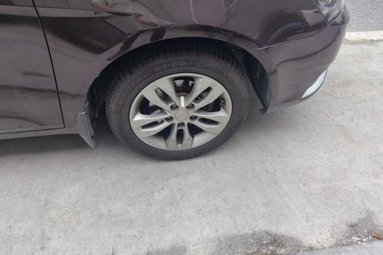 Used Geely Auto Emgrand 2016 Sedan 1.5L Manual Upward Edition Right Front Wheel Hub