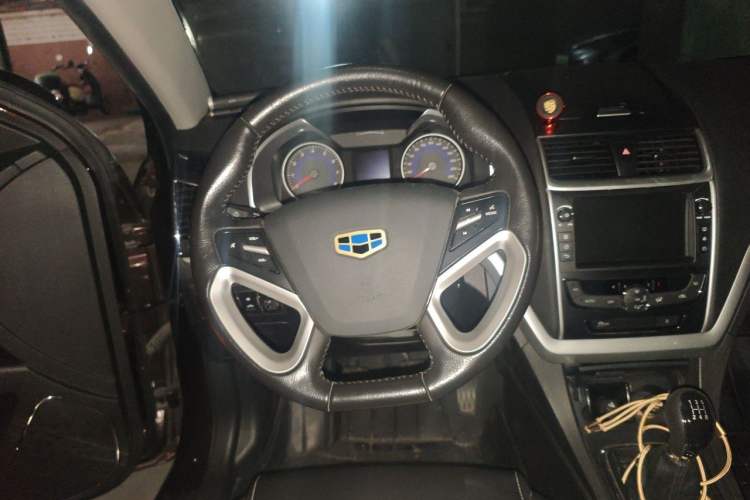Used Geely Auto Emgrand 2016 Sedan 1.5L Manual Upward Edition Steering Wheel