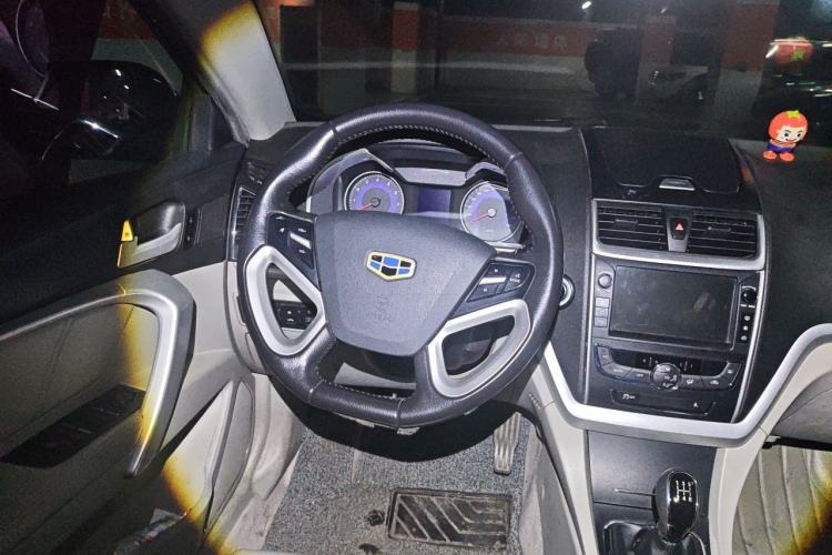 Used Geely Auto Emgrand 2016 Sedan 1.5L Manual Luxury Model Steering Wheel