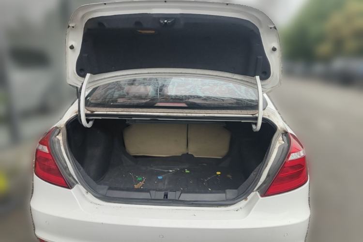 Used Geely Auto Emgrand 2016 Sedan 1.5L CVT Upward Version Trunk
