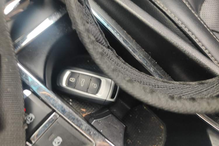 Used Geely Auto Emgrand 2016 Sedan 1.5L CVT Upward Version Vehicle Key