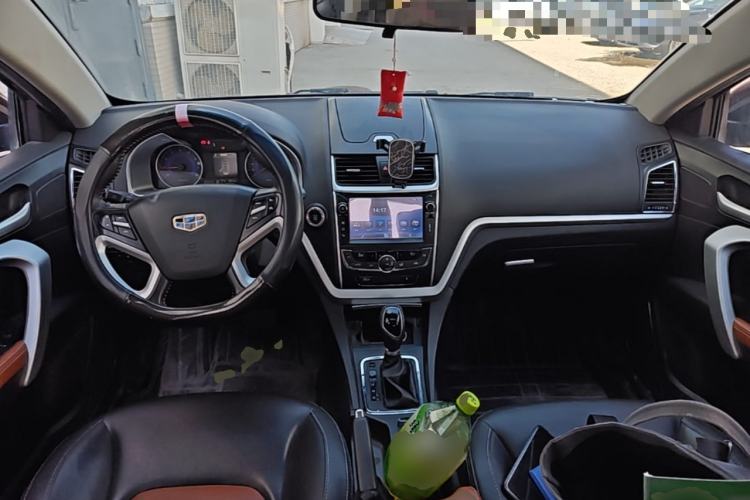 Used Geely Auto Emgrand 2016 Hatchback RS 1.5L CVT Upward Edition Center Console