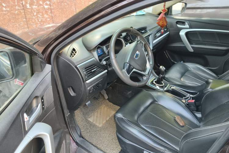 Used Geely Auto Emgrand 2016 Sedan 1.5L Manual Upward Edition Driver Seat