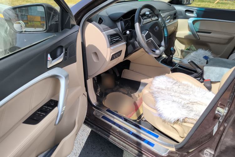 Used Geely Auto Emgrand 2016 Sedan 1.5L Manual Luxury Model Driver Seat