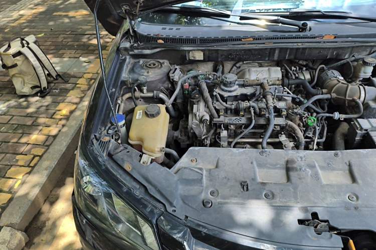 Used Geely Auto Emgrand 2016 Sedan 1.3T CVT Prestige Model Engine Bay Right