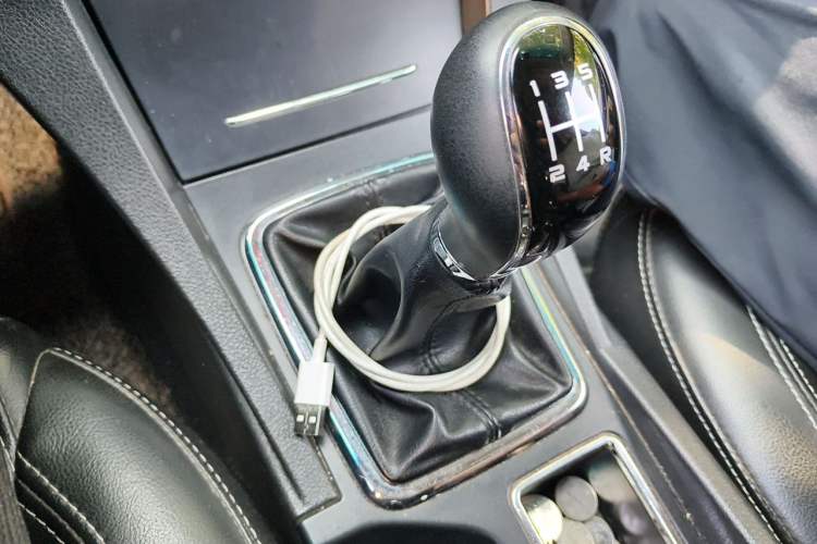 Used Geely Auto Emgrand 2016 Sedan 1.5L Manual Upward Edition Gear Lever