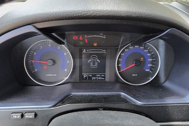Used Geely Auto Emgrand 2016 Sedan 1.3T CVT Prestige Model Instrument Cluster