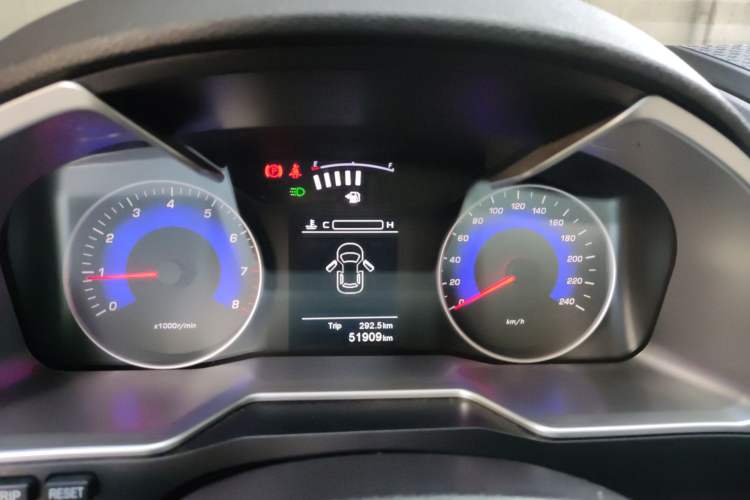 Used Geely Auto Emgrand 2016 Sedan 1.5L Manual Upward Edition Instrument Cluster