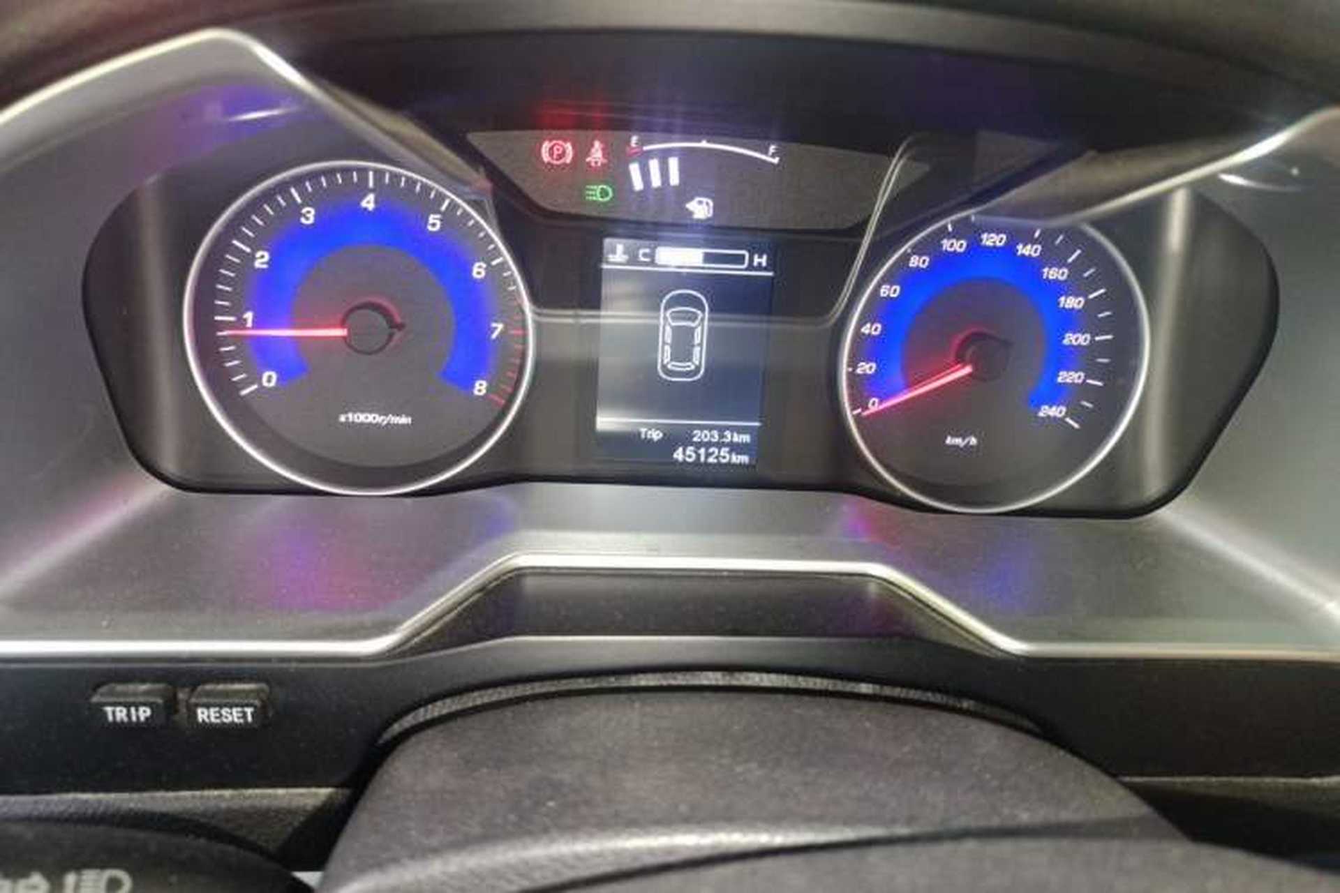 Used Geely Auto Emgrand 2016 Sedan 1.5L Manual Upward Edition Instrument Cluster