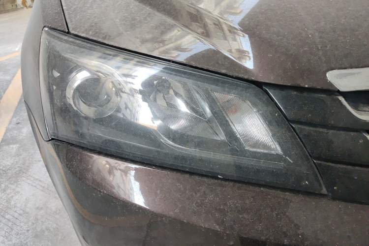 Used Geely Auto Emgrand 2016 Sedan 1.5L Manual Upward Edition Right Front Headlight
