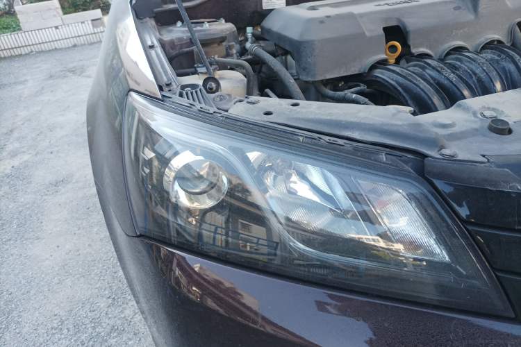 Used Geely Auto Emgrand 2016 Sedan 1.5L Manual Upward Edition Right Front Headlight