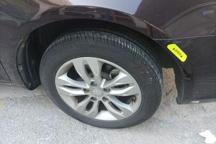 Used Geely Auto Emgrand 2016 Sedan 1.5L Manual Upward Edition Right Front Wheel Hub