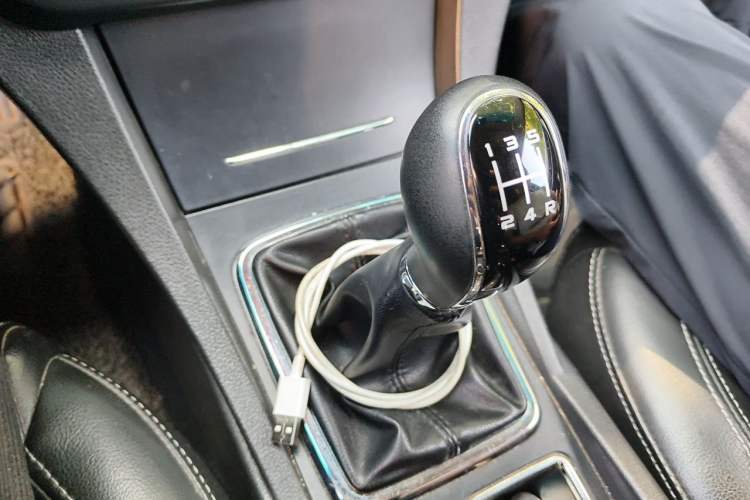 Used Geely Auto Emgrand 2016 Sedan 1.5L Manual Upward Edition Vehicle Key
