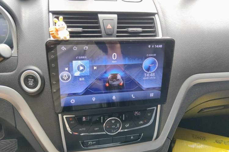 Used Geely Auto Emgrand 2016 Sedan 1.3T CVT Upward Edition Audio And AC Panel