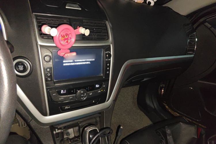 Used Geely Auto Emgrand 2016 Sedan 1.5L CVT Upward Version Audio And AC Panel