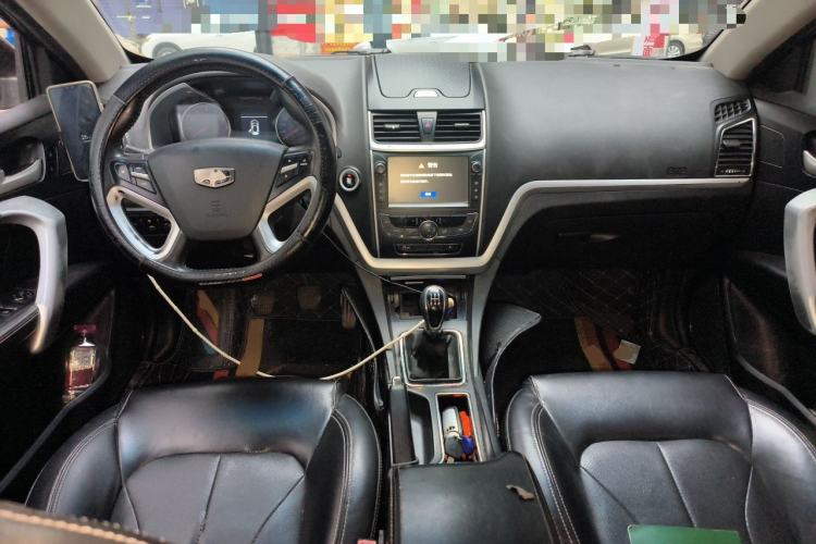 Used Geely Auto Emgrand 2016 Sedan 1.5L Manual Upward Edition Center Console