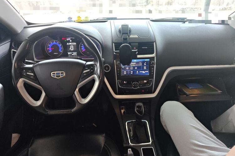 Used Geely Auto Emgrand 2016 Sedan 1.5L CVT Upward Version Center Console