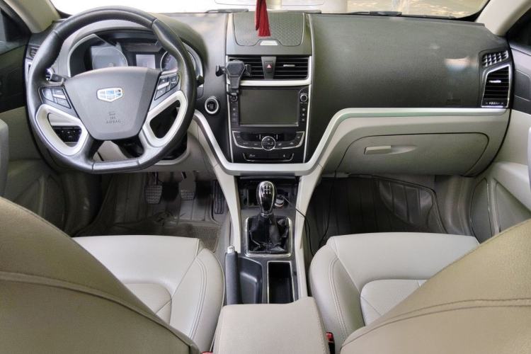 Used Geely Auto Emgrand 2016 Sedan 1.5L Manual Luxury Model Center Console