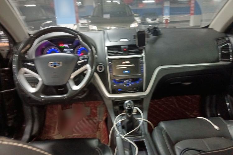 Used Geely Auto Emgrand 2016 Sedan 1.5L Manual Upward Edition Center Console