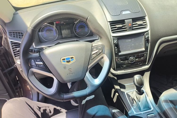 Used Geely Auto Emgrand 2016 Hatchback RS 1.3T CVT Top-Tier Version Center Console