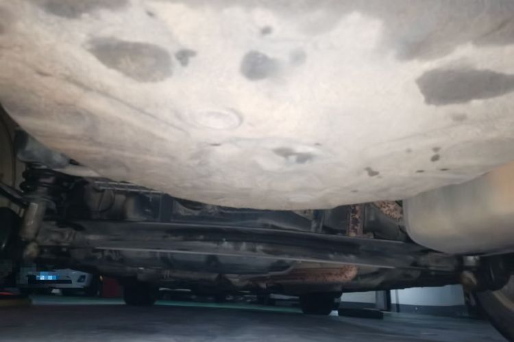 Used Geely Auto Emgrand 2016 Sedan 1.5L Manual Upward Edition Chassis Rear