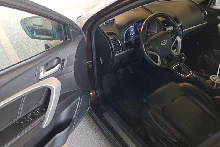 Used Geely Auto Emgrand 2016 Sedan 1.5L CVT Upward Version Driver Seat