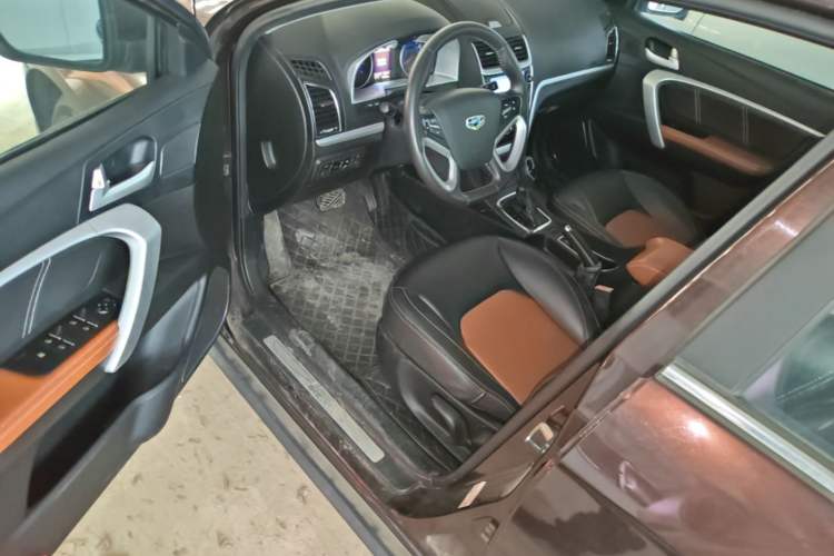 Used Geely Auto Emgrand 2016 Hatchback RS 1.3T CVT Top-Tier Version Driver Seat