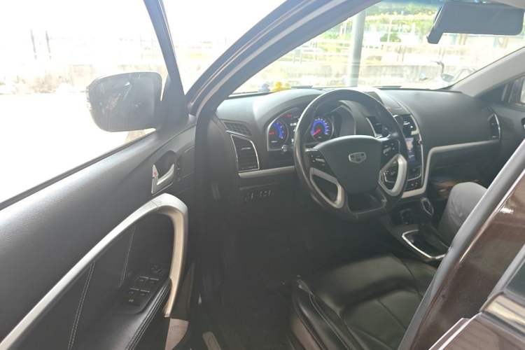 Used Geely Auto Emgrand 2016 Sedan 1.5L CVT Upward Version Driver Seat