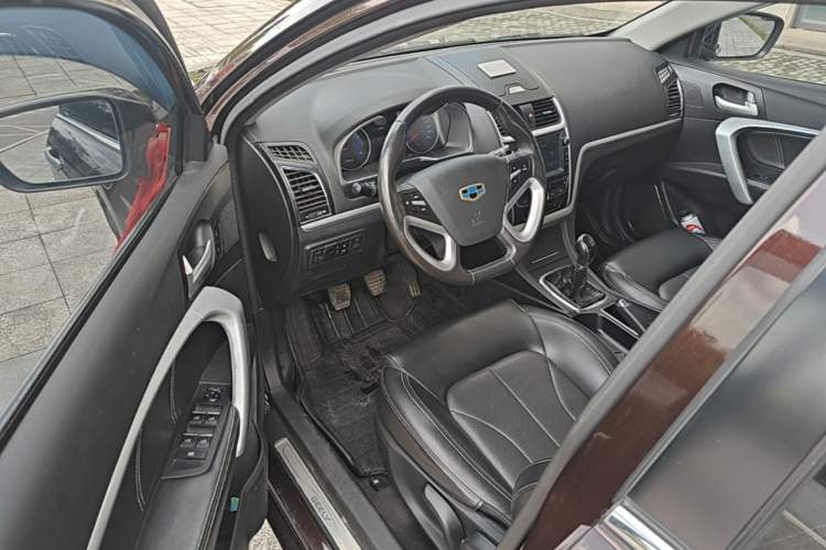 Used Geely Auto Emgrand 2016 Sedan 1.5L Manual Upward Edition Driver Seat